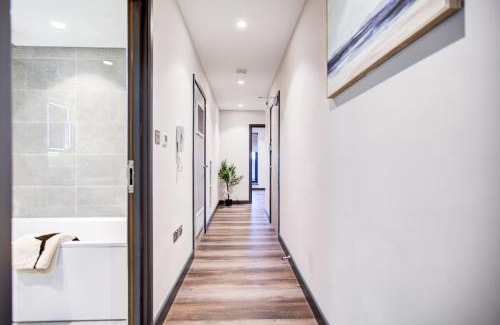 Cann Hall Apartment | Private & Stylish 2 bedroom London Apartment