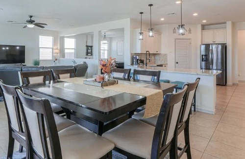 Maricopa House | Private Swim Up Oasis, Hot Tub, Game Room, 100” TV