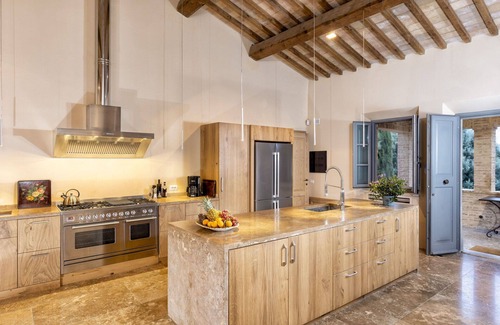 San Giovanni d'Asso Villa | Private Villa with WIFI, private pool, A/C, TV, patio, panoramic view, parking, close to Montalcino