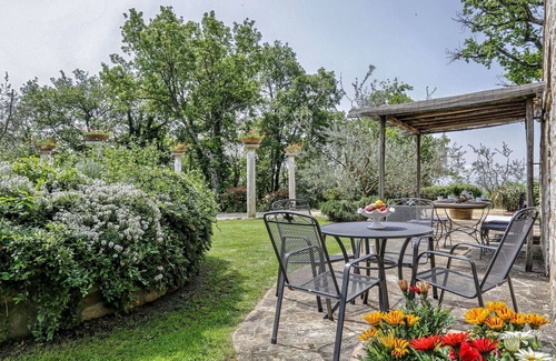 Radda in Chianti Villa | Private Villa with private pool, A/C, WIFI, TV, patio, pets allowed, panoramic view, parking