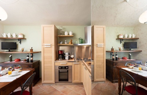 Gambassi Terme Villa | Private Villa with private pool, A/C, WIFI, TV, balcony, pets allowed, close to San Gimignano