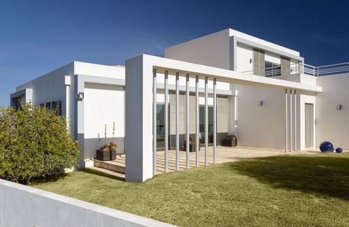 Alporchinhos Villa | Private Villa with A/C, private pool, WIFI, TV, terrace, pets allowed, panoramic view, parking