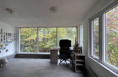 Lac-McGregor House | Private Waterfront Cottage- A Family-Friendly Escape with fun and relaxation