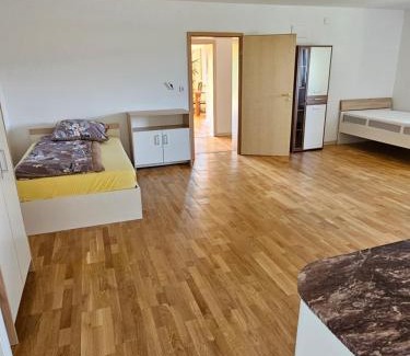 Langenschwarz Apartment | ⌂ Privatwohnung