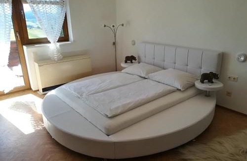 Ulrichsberg House | Privatzimmer Dimitrova