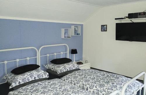 Sint Pancras Bed & Breakfast | Prive tuinhuis B&B Elly