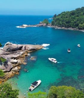 Parque das Palmeiras Boat Rental | Privilège Passeio de Lancha em Angra dos Reis e Ilha Grande