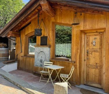 Villair-Amerique Apartment | profumo di legno