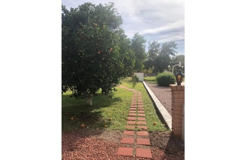 Chandler House | PROMO FOR WEEKLY STAY OF 5%/MONTHLY STAY OF 10% Country Hideaway In The City