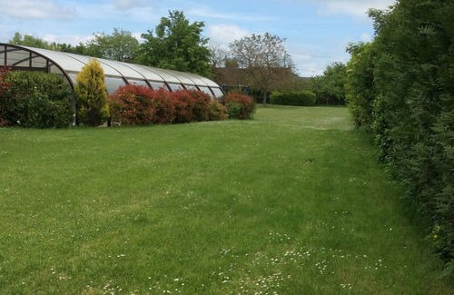 Courcelles Cottage | Property With seasonal pool, four-star cottage in the heart of the Loire Valley .