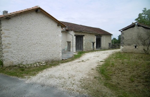 Douchapt House | Propriéte de Campagne Rénovée Proche des Randonnées et de la Rivière