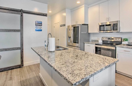 Providence House | Providence Townhome w/ Amenities ~ 4 Mi to USU!