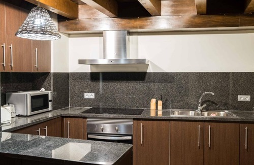 Prullans Apartment | PRULLANS I - Three Bedroom Apartment, Sleeps 9