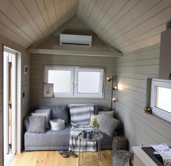 Konstancin-Jeziorna Apartment | Prześpij się z Alpaką w Tiny House