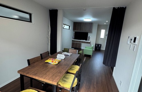 Nishinari House | PS+/XGP ready, welcome gamer’s grub & 3BR Comfort