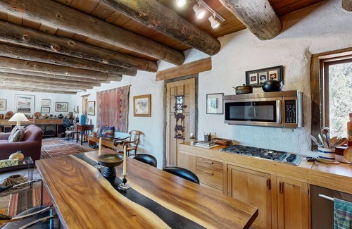 Canoncito House | Pueblo-Style Gem w/Terrace & Gazebo - Mountain View & Nearby Hiking Trails