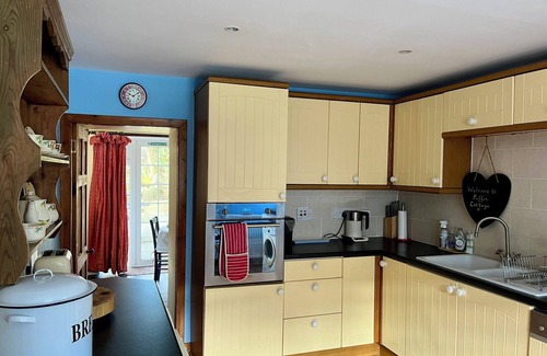 Crail Cottage | Puffin Cottage, Crail nBeautiful 2 bed coastal cottage retreat w/private garden
