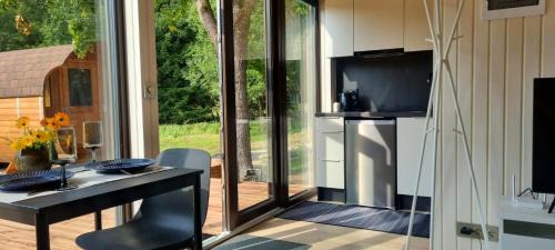 Rae Parish House | Puhkemaja metsa sees