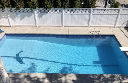 Dilworth Mountain Estates House | Purcell Villa 5 Bedrooms, 4 Bathrooms, Pool, Sauna, Gym, Games, Theatre Room