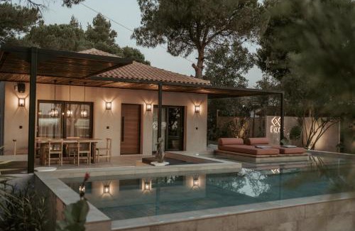 Vourvourou Villa | Pure Beachfront Villa with Pool
