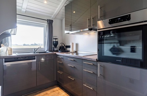 Wesselburenerkoog House | Pure relaxation by the North Sea - welcome to "Haus Robbi"!