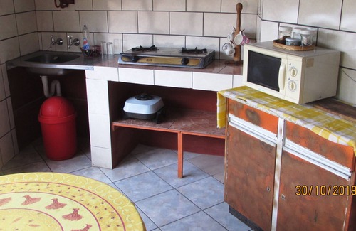 Thorny Bush Game Reserve Ski Chalet | Pure wilderness in Amanzimlotzi Riverside Bush Bungalow in Limpopo, Kruger Park