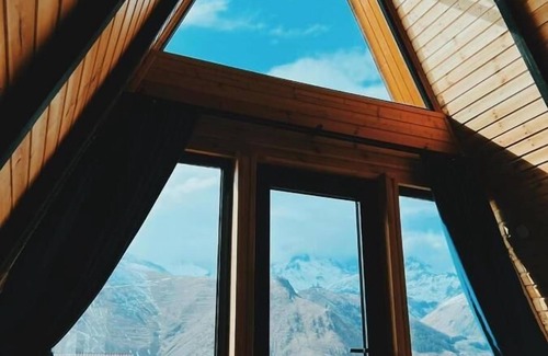 Gergeti Cottage | PYRAMID KAZBEGI