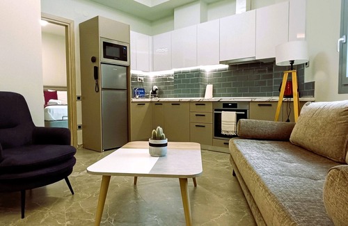 Ampelokipoi-Menemeni Apartment | Pyrgiou Suites