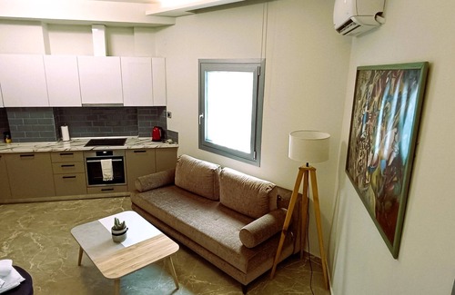 Ampelokipoi-Menemeni Apartment | Pyrgiou Suites