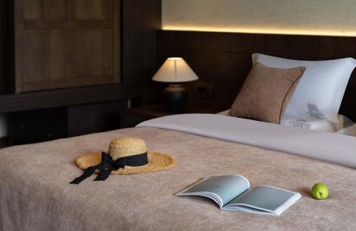 Yulong Hotel | Qíng Shān Yuè Panorama Design Resort Villa Jade Dragon White Sand Lijiang