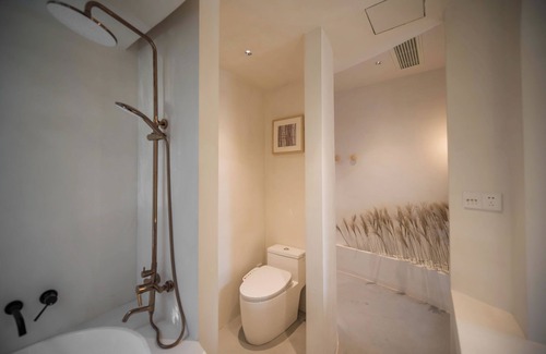 Pudong Bed & Breakfast | Qi Meng New moon branch