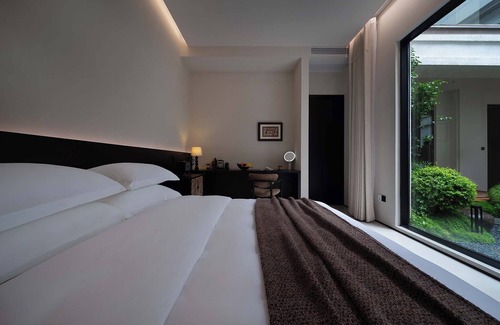Chenggong Hotel | Qi Yi Nanxu Pavilion Homestay