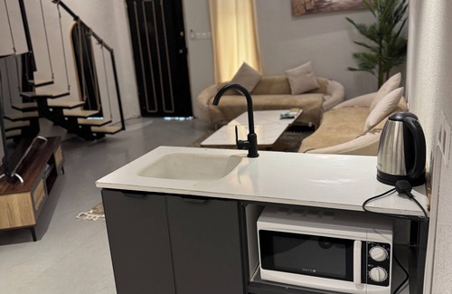 Riyadh Apartment | QMFV+6VP، محمود الالوسي، التعاون، الرياض 12477