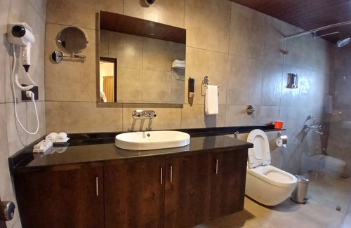 Doddaballapur Resort | Quad Club Resort and Spa Nandi Hills