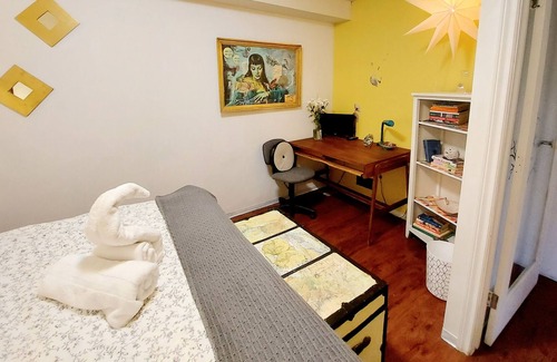 Sappertown House | Quaint and Cozy Suite - Near Skytrain in Historic Neighborhood, Perfect for 2!