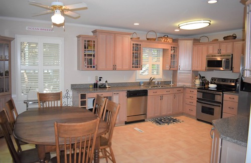 Sandpiper Pines House | Quaint and Loved Beach Home
