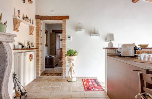 Campello sul Clitunno Apartment | Quaint apartment with WiFi in charming Umbria