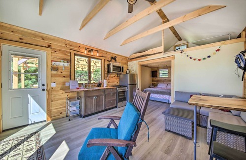 Oakland Cabin | Quaint Oakland Getaway on East Pond Lake!
