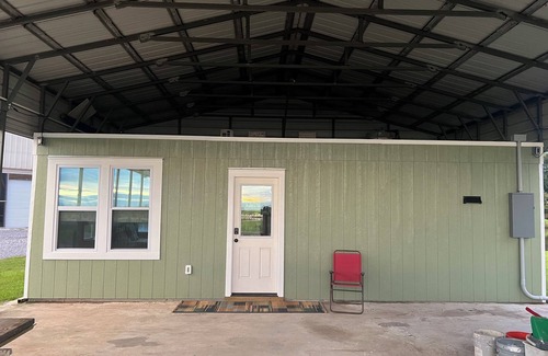 Theriot Apartment | Quaint studio fishing camp on the bayou