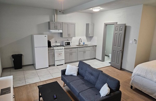 Sweeny Apartment | Quaint studio in Sweeny for a cozy getaway