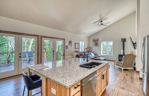 Garfield Apartment | Quaking Peaks