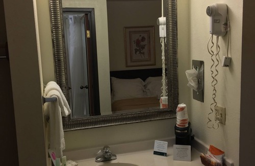 Dundee Hotel | Quality Inn Dundee