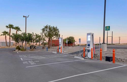 Kettleman City Hotel | Quality Inn Kettleman City near Hwy 41
