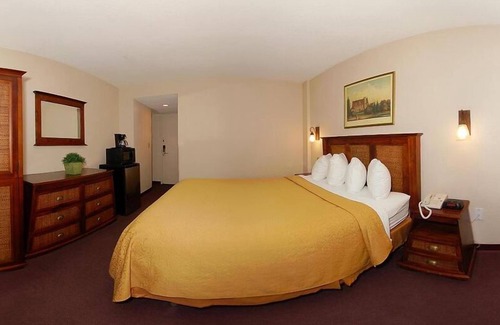 Massena Hotel | Quality Inn Massena