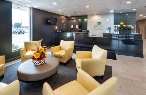 Holiday City Hotel | Quality Inn Montpelier