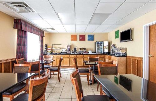 Seaman Hotel | Quality Inn Seaman