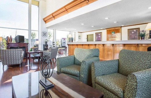 Cameron Park Hotel | Quality Inn & Suites Cameron Park Shingle Springs