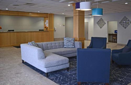 East Syracuse Hotel | Quality Inn & Suites East Syracuse - Carrier Circle