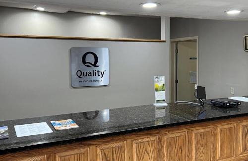 Grants Hotel | Quality Inn & Suites Grants - I-40