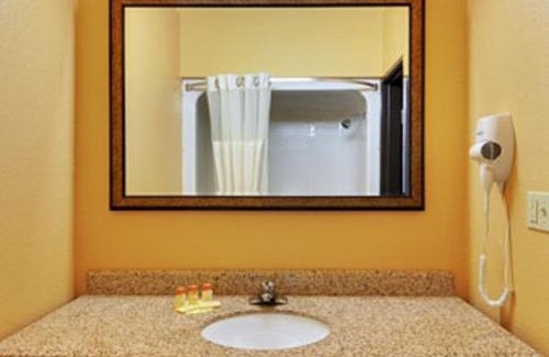 McAlester Hotel | Quality Inn & Suites McAlester